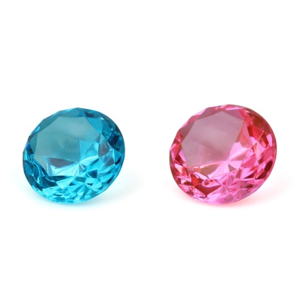 12 Diamond shaped crystal gems and Treasure
